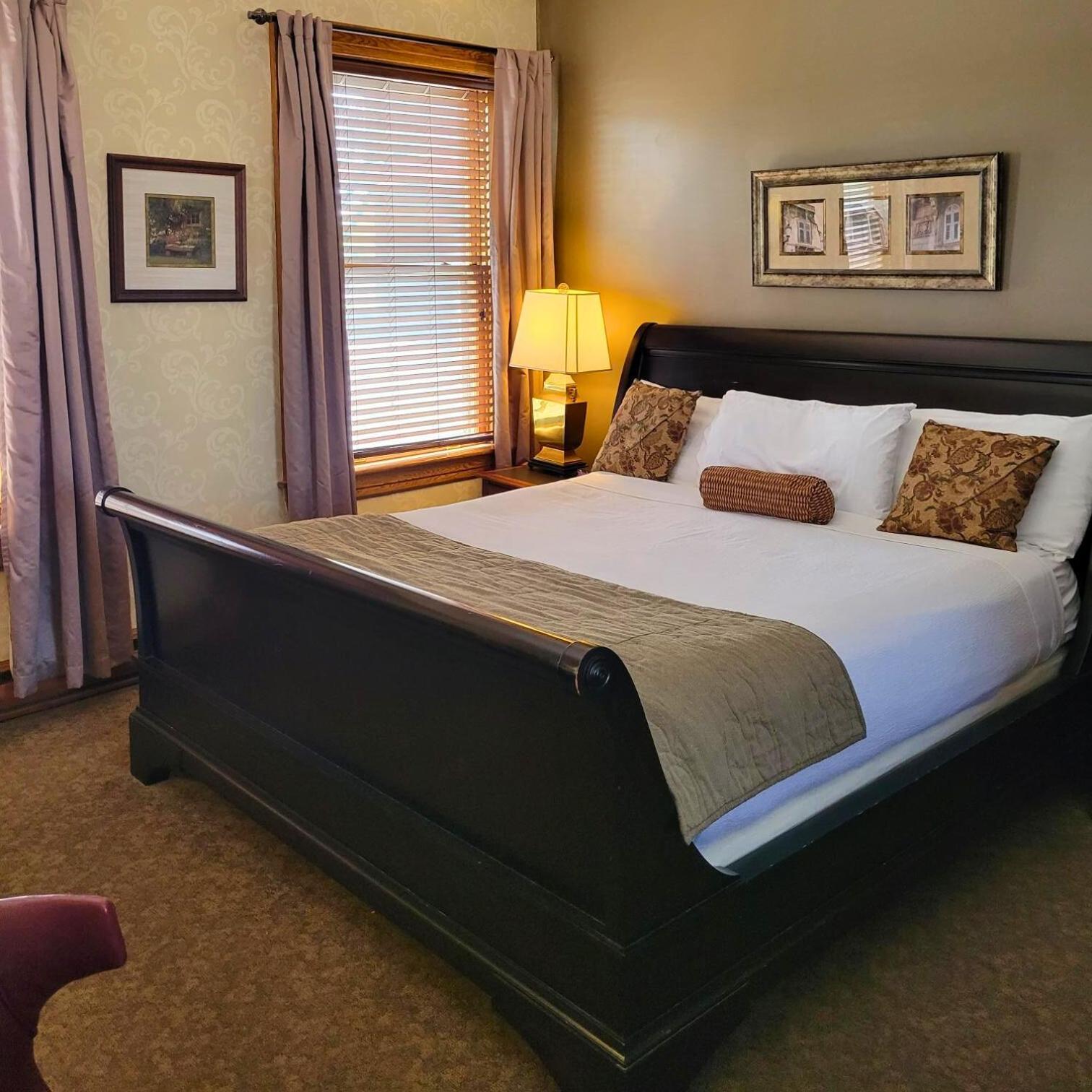 Altland House Inn & Suites Abbottstown Екстериор снимка