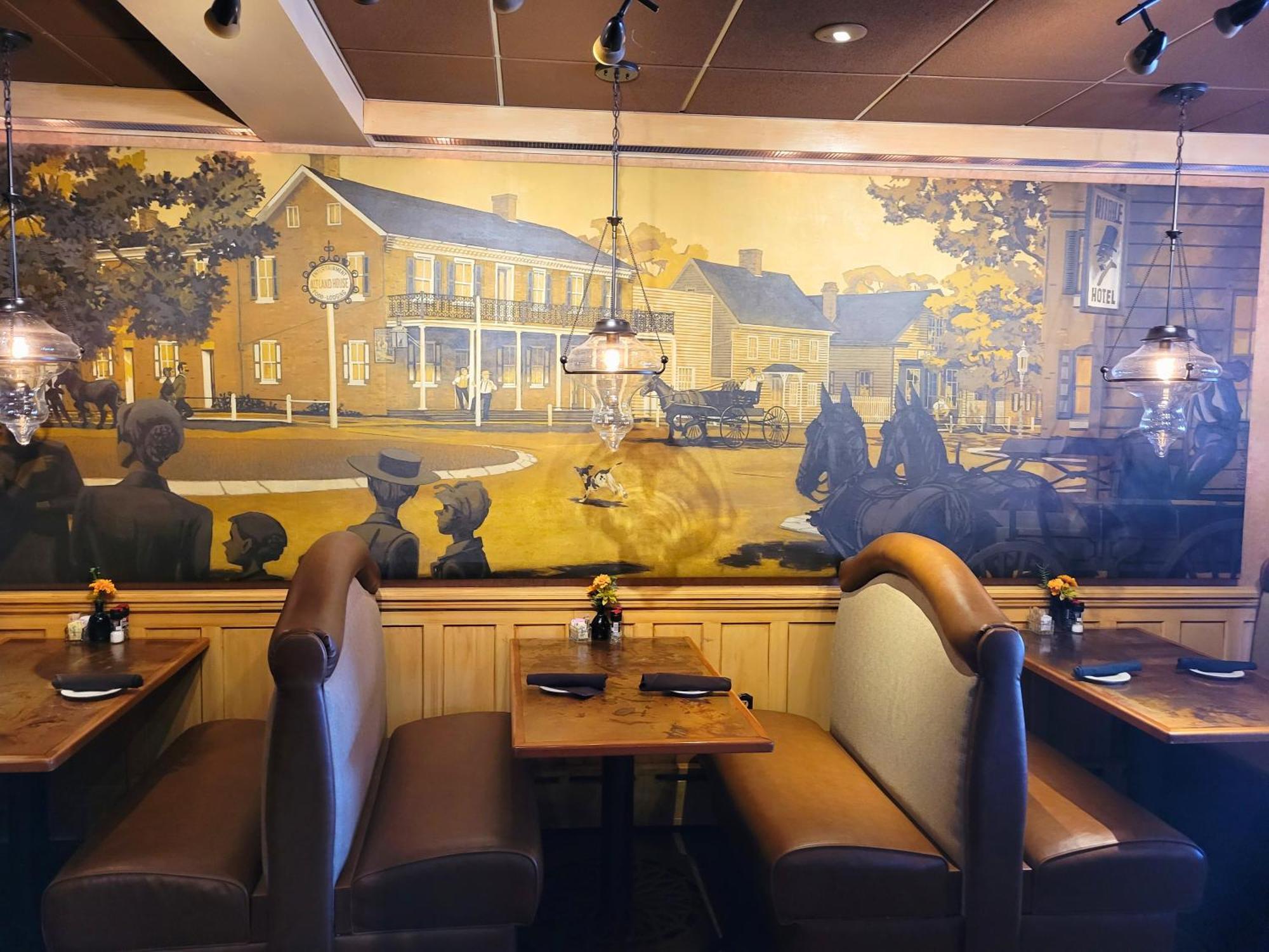 Altland House Inn & Suites Abbottstown Екстериор снимка