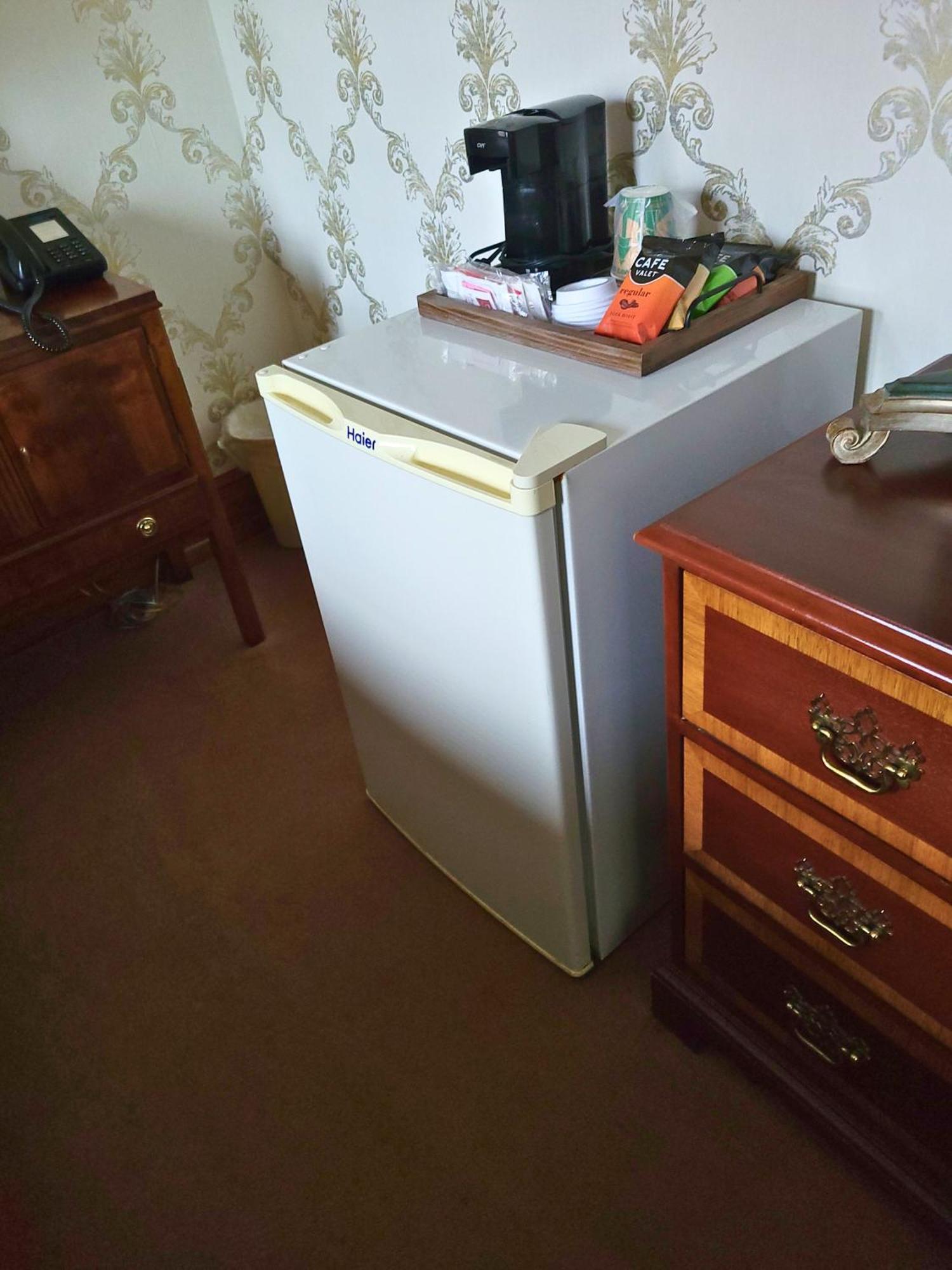 Altland House Inn & Suites Abbottstown Екстериор снимка