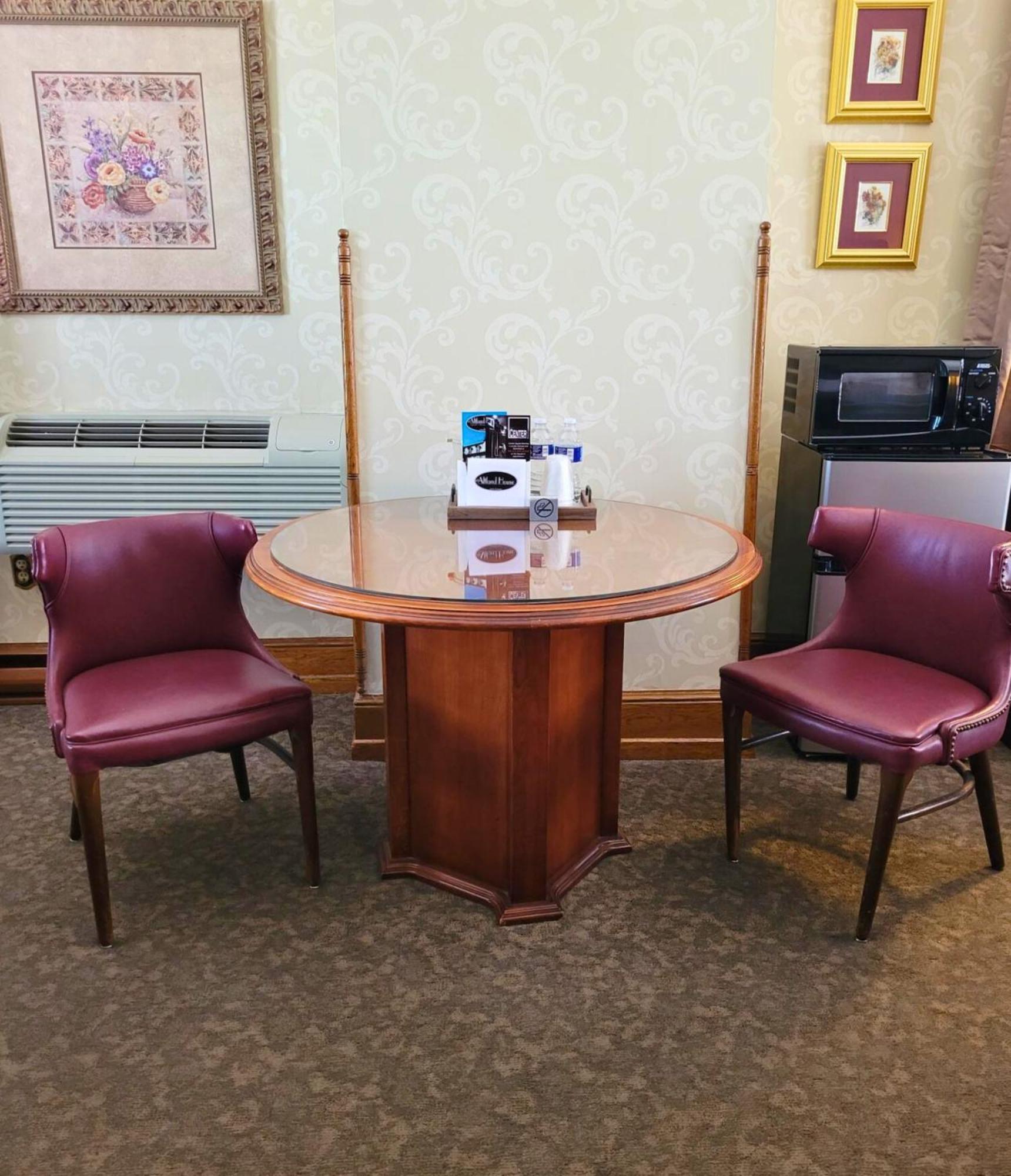 Altland House Inn & Suites Abbottstown Екстериор снимка